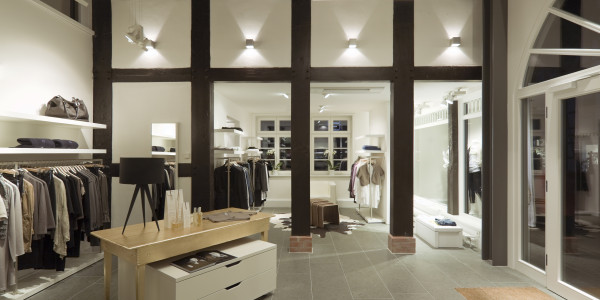 Reformas Integrales de Tiendas y Locales  Comerciales en Tarragona · Diseño y Planificación de Espacios Comerciales